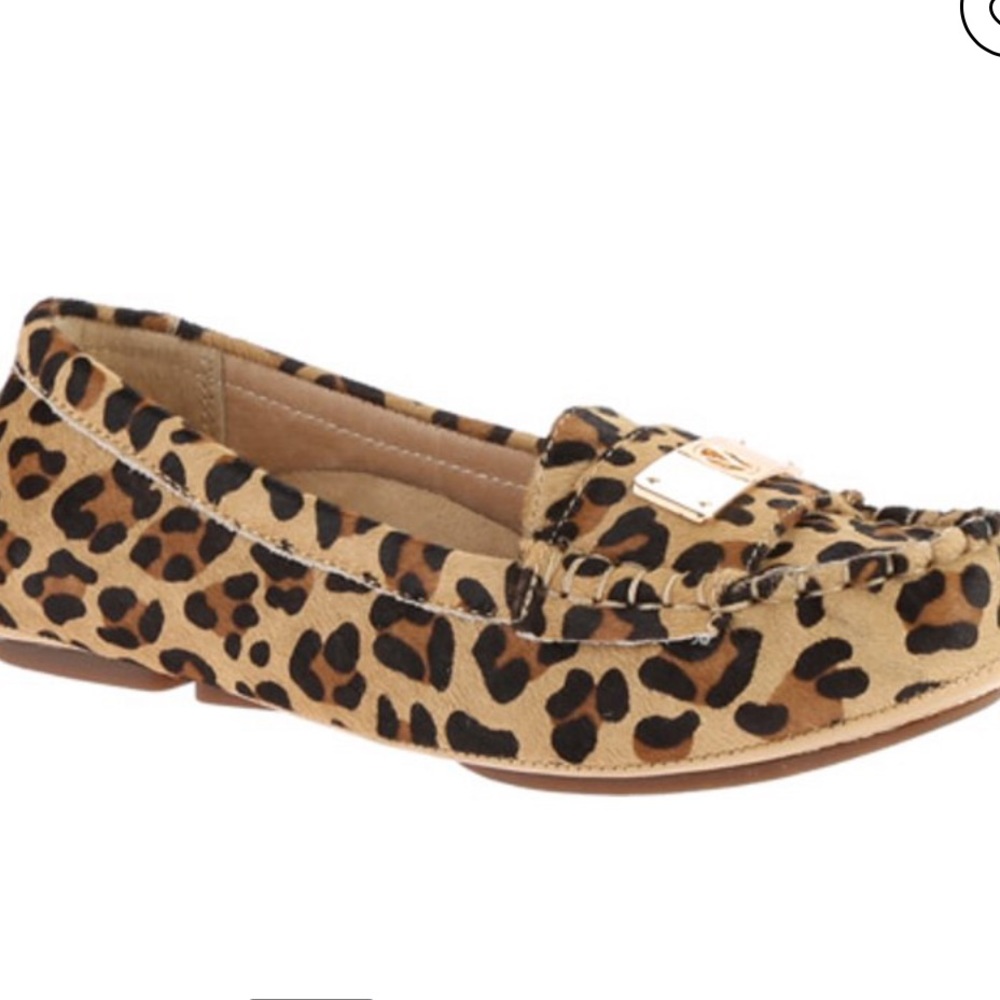 Vionic Sydney Driver Tan Leopard Loafer